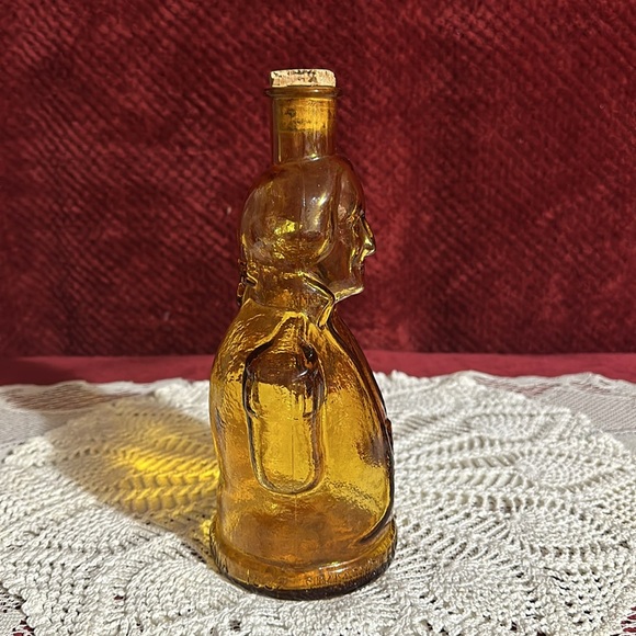 Vintage George Washington Amber Glass Bottle by Wheaton. 10” nice vintage. - Picture 6 of 8
